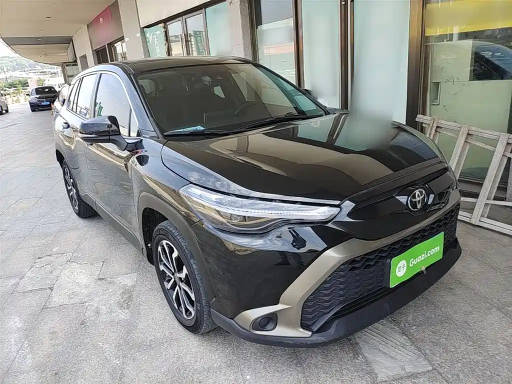 Toyota Frontlander 2022 2.0L CVT Luxury Edition фото 4