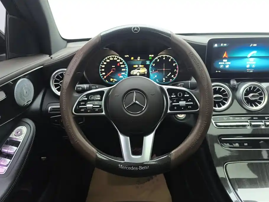 Mercedes-Benz GLC 2022 Facelift III GLC 260 L 4MATIC Dynamic фото 15