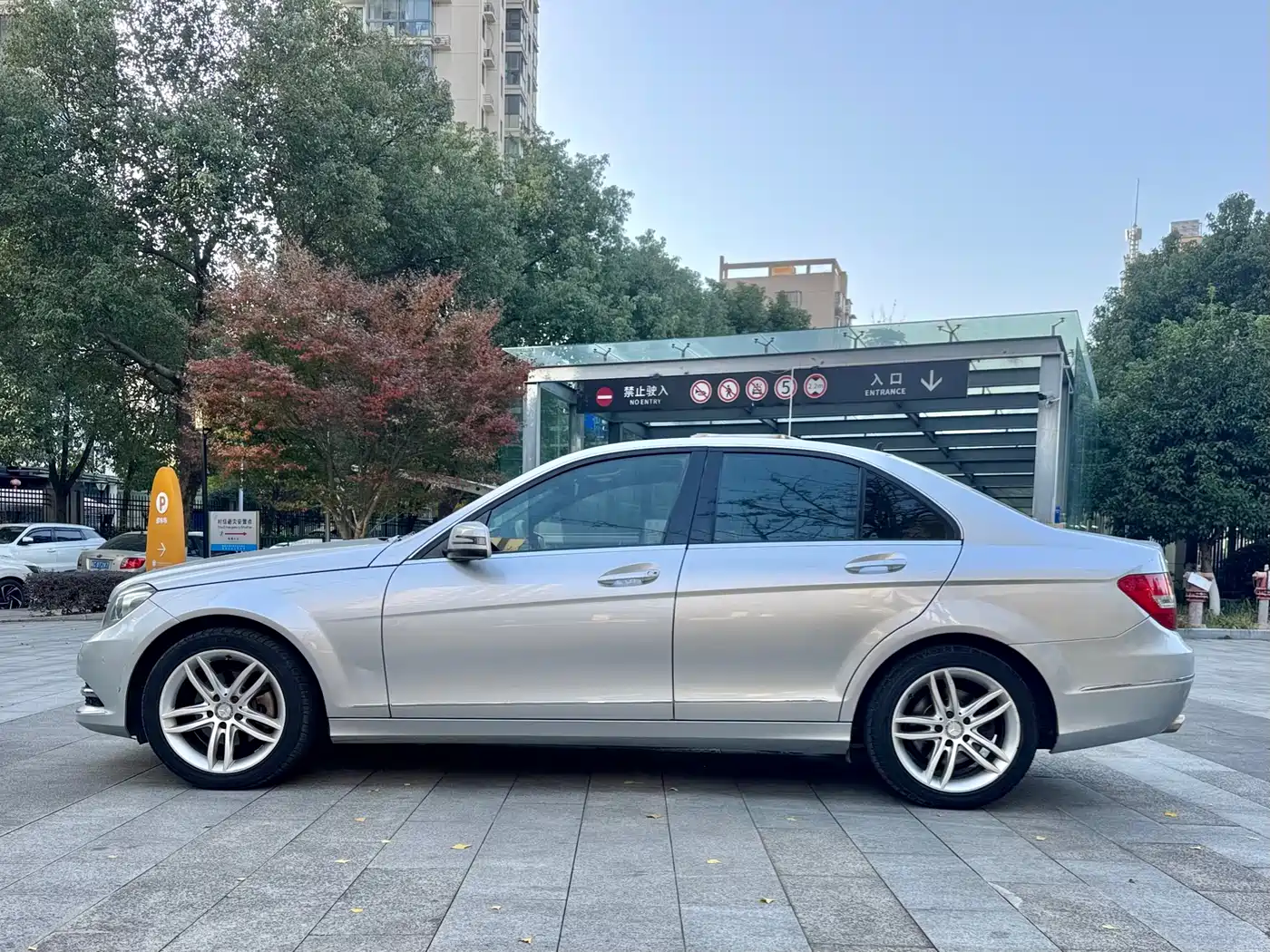 Mercedes-Benz C-Class 2013 C 260 CGI Fashion Edition фото 3