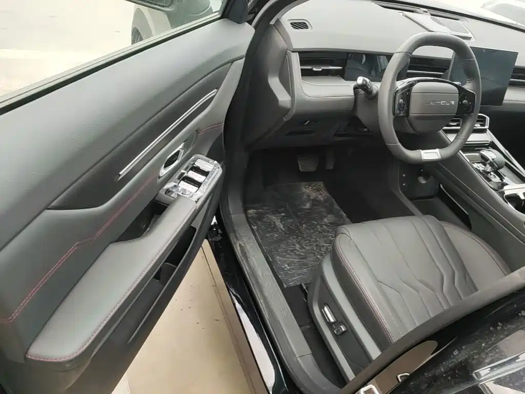 Jetour Dasheng 2026 2025 1.5T DCT Ultimate Edition