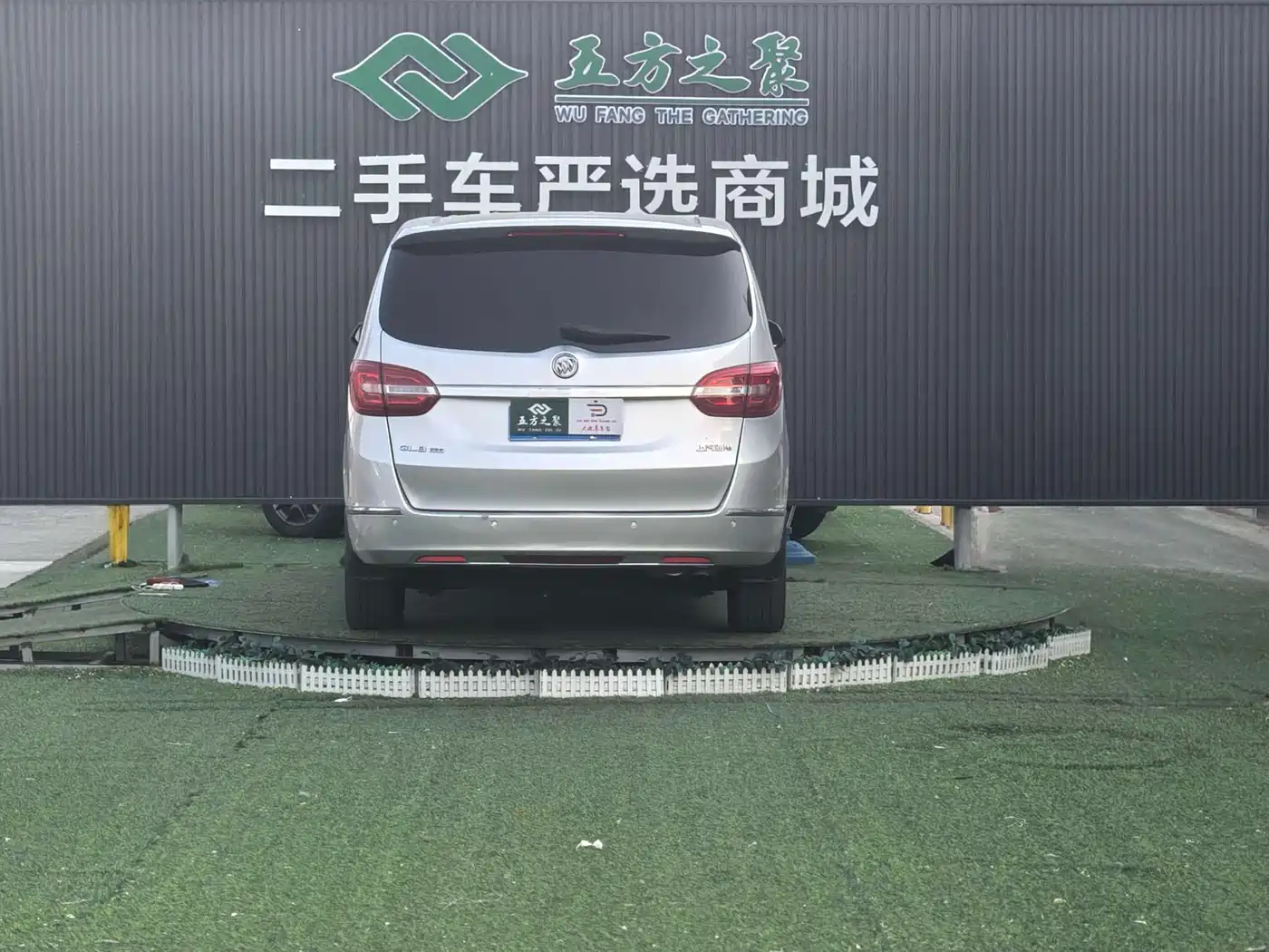 Buick GL8 2017 25S Comfort China V фото 5