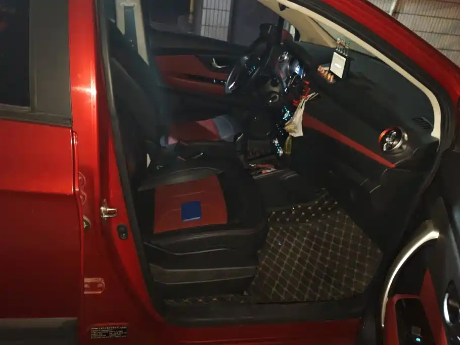 Фото 8 - Haval H1