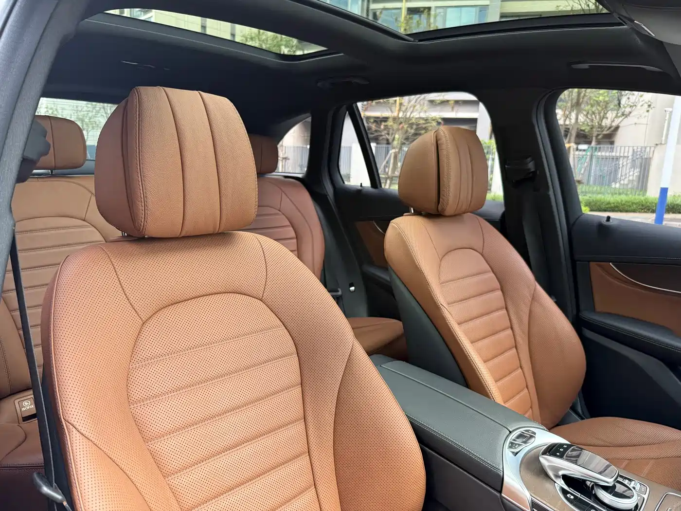 Mercedes-Benz GLC 2016 GLC 300 4MATIC Luxury фото 20