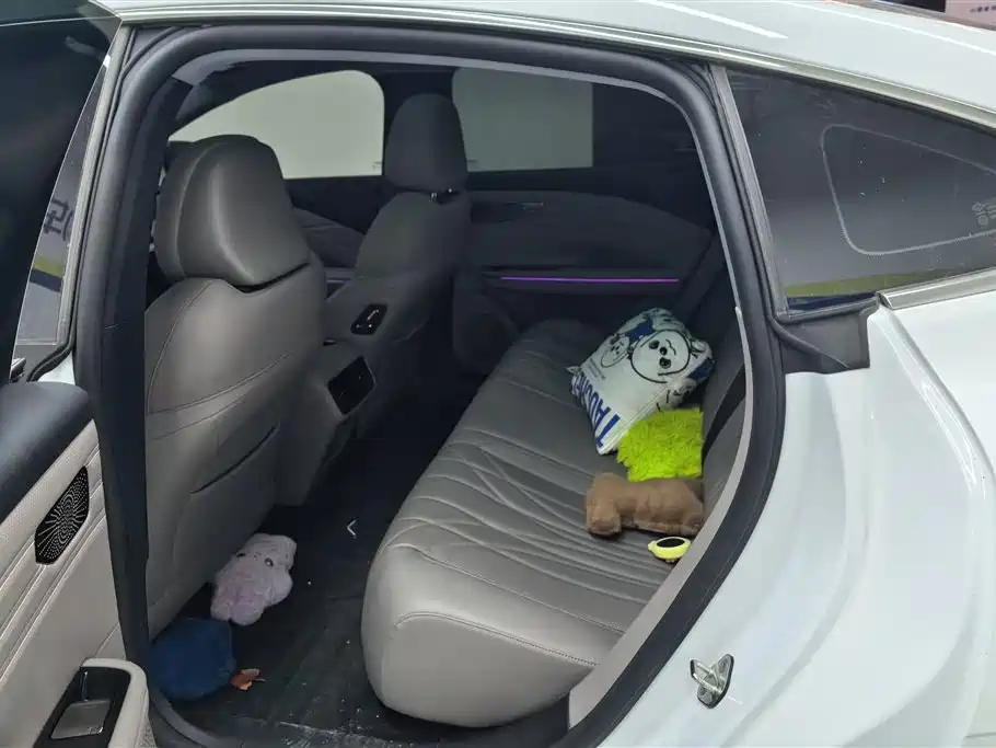 GEELY GALAXY GALAXY SPARKLE 8