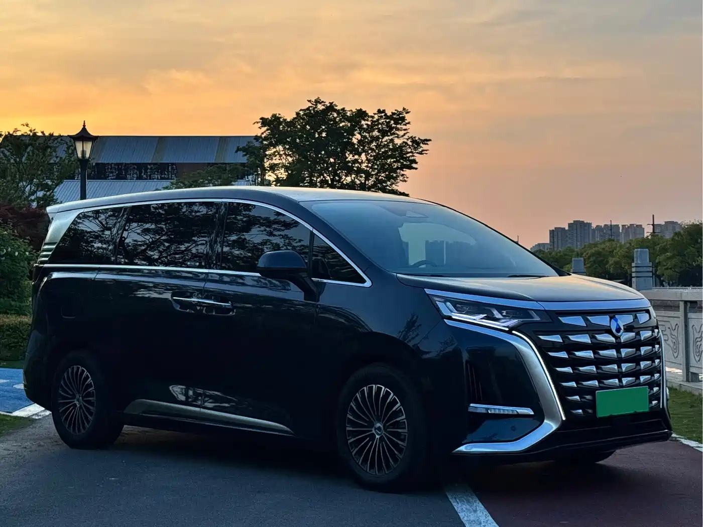 Denza D9 2022 DM-i 970 AWD Flagship