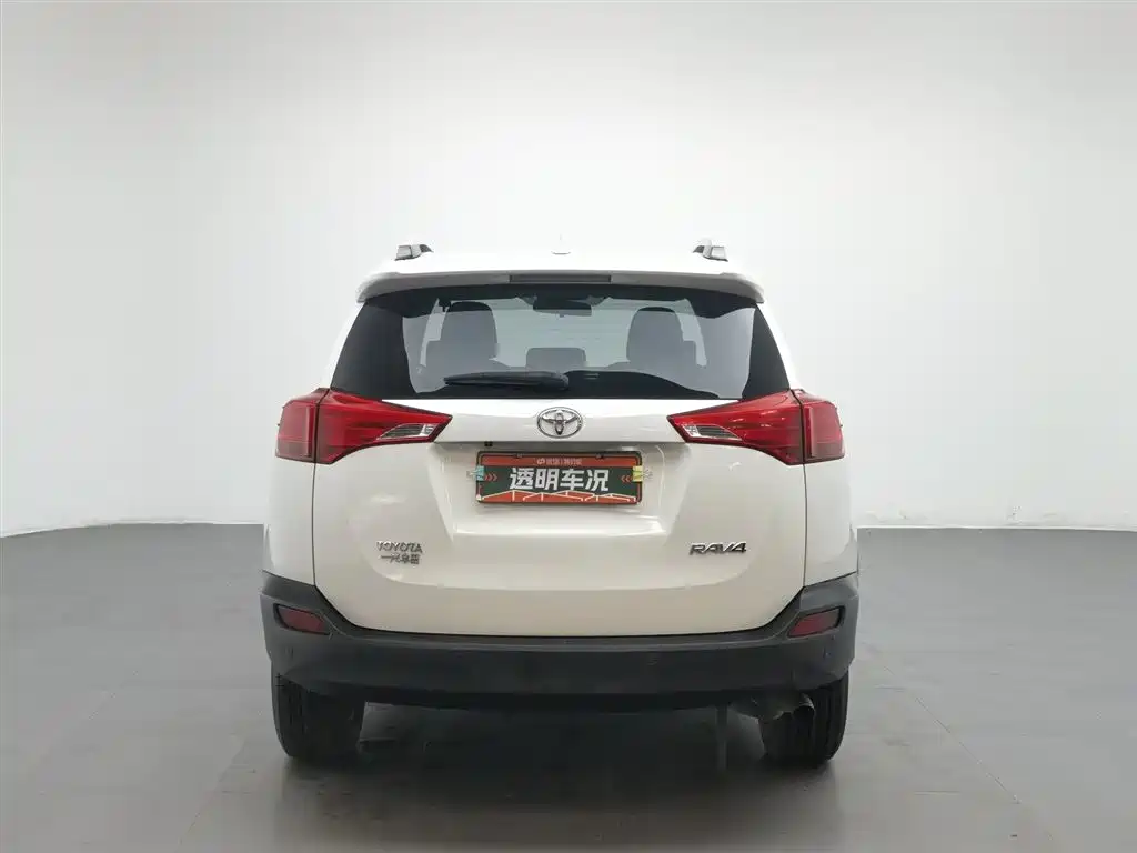 Toyota RAV4 Rongfang 2015 2.0L CVT 2WD Trend Edition фото 4