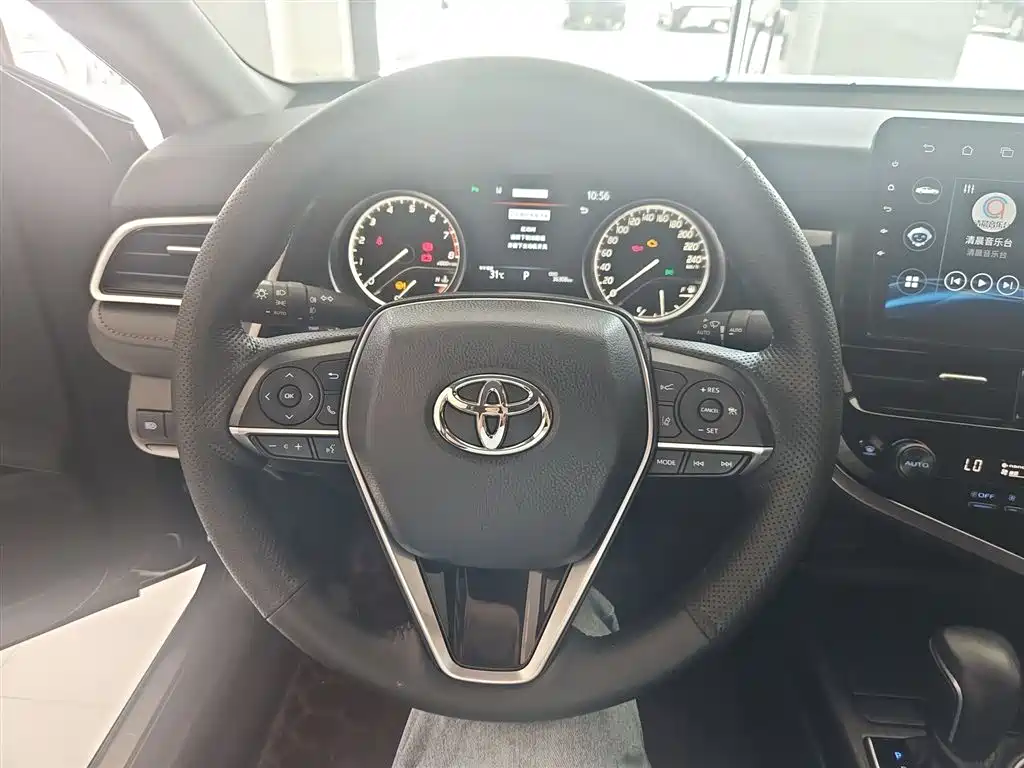 Toyota Camry 2021 2.0G Luxury Edition фото 3