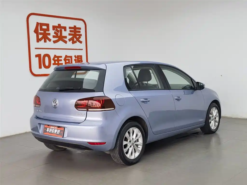 Volkswagen Golf 2012 1.6 Manual Comfort Type фото 2