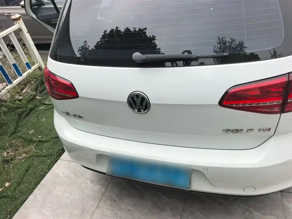 Volkswagen Golf 2016 230TSI Automatic Comfort фото 6