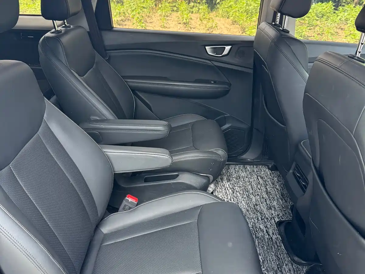 Wuling Motors Wuling Jiachen 2023 2022 1.5L Manual Joy Elite