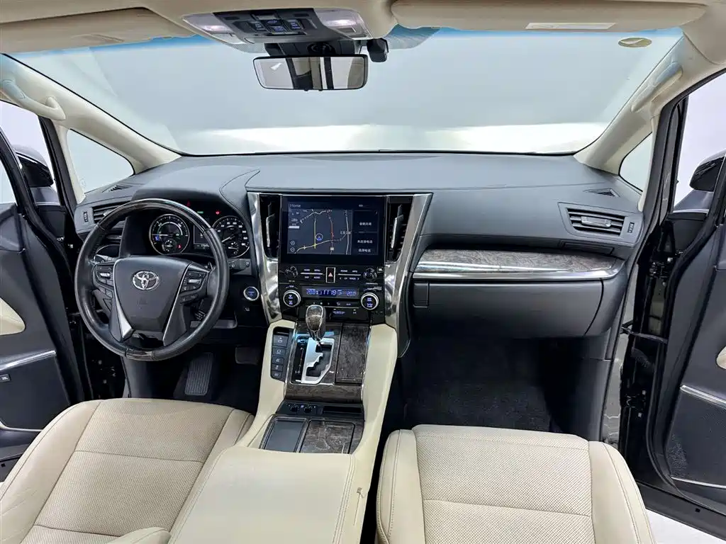 Toyota Alphard 2021 Hybrid 2.5L Premium фото 13