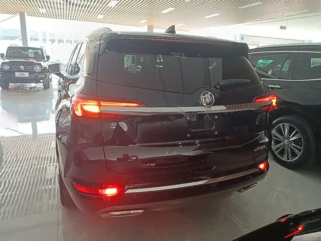 Buick Enclave 2022 652T AWD Premium Flagship 6-Seater фото 6