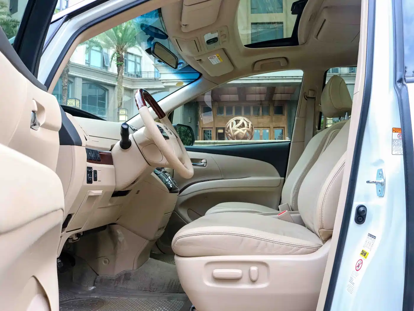 Toyota Previa 2012 2.4L 7-Seater Luxury Edition фото 9