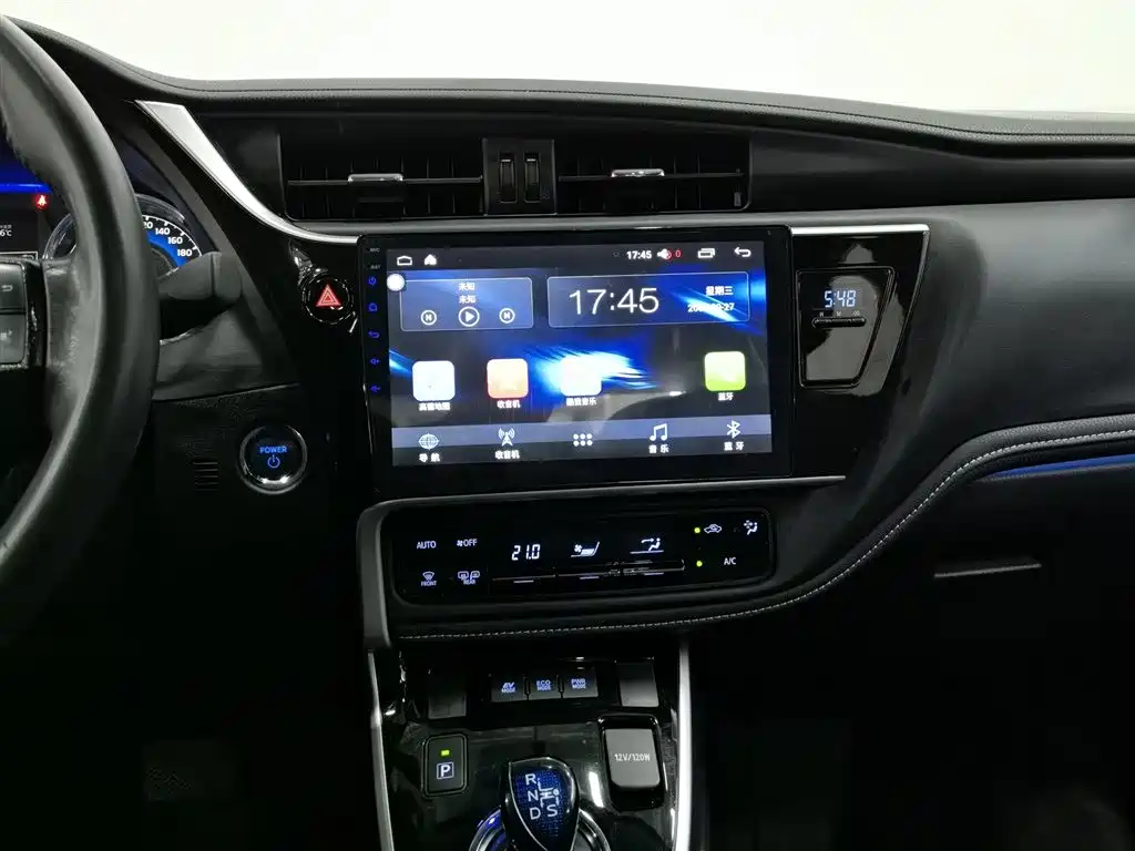 Toyota Corolla 2017 Facelift Hybrid 1.8L E-CVT Elite Edition фото 12