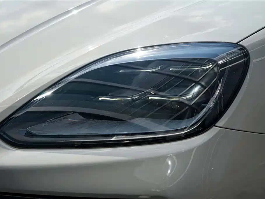 Porsche Cayenne 2025 Cayenne 3.0T Dream Chaser Edition фото 22