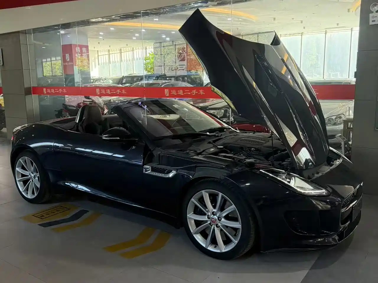 Фото 6 - Jaguar F-TYPE