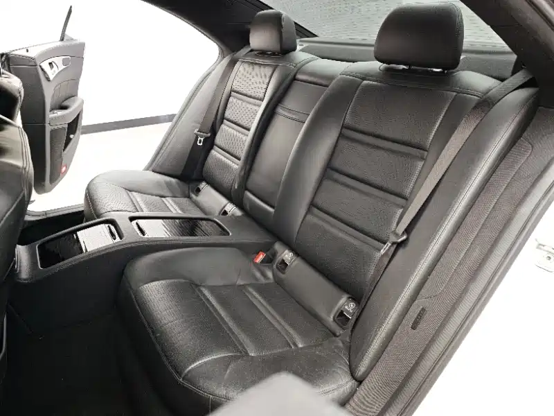 Mercedes-Benz CLS AMG 2012 AMG CLS 63 фото 9