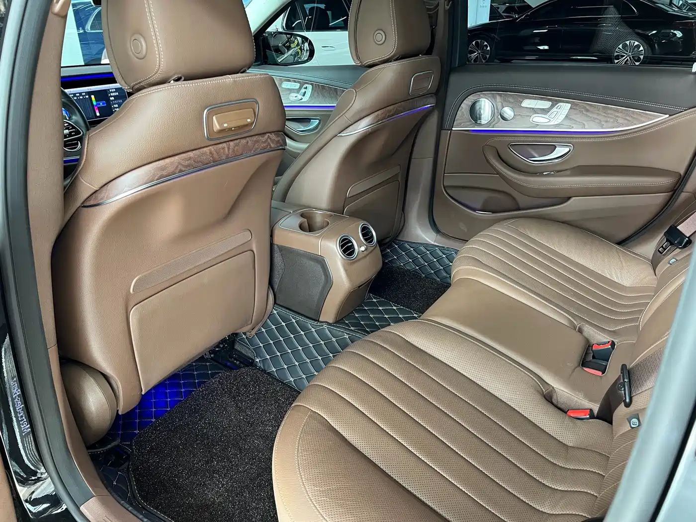 Mercedes-Benz E-Class 2020 Facelift E 300 L Exclusive фото 18