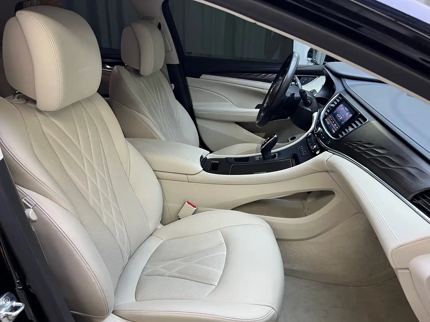 Buick LaCrosse 2022 Avenir First Edition фото 15
