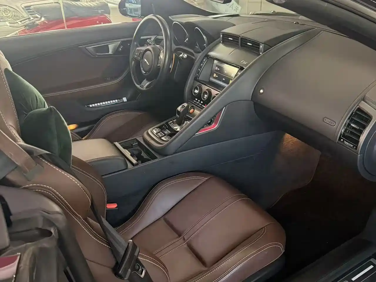 Фото 7 - Jaguar F-TYPE
