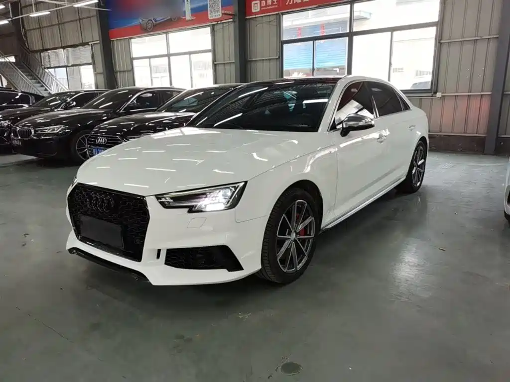 Audi A4L 2018 30th Anniversary 40 TFSI Progressive
