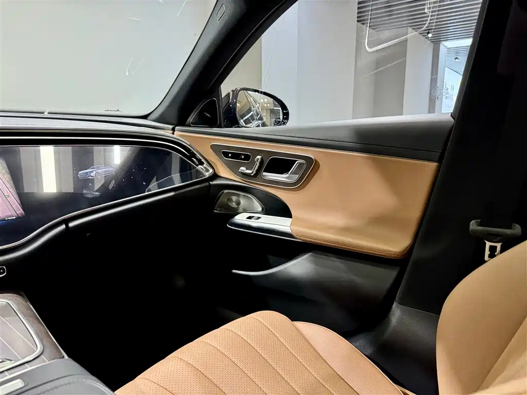 Mercedes-Benz E-Class 2024 Model E 300 L Luxury фото 24