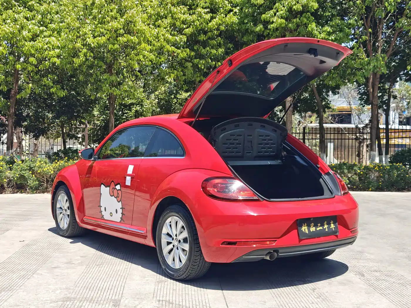 Volkswagen Beetle 2017 180TSI Enjoy фото 16