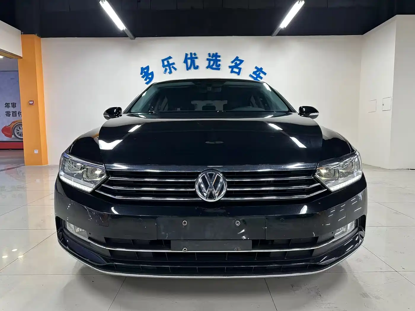 Volkswagen Magotan 2019 330TSI DSG Luxury Class China VI фото 2
