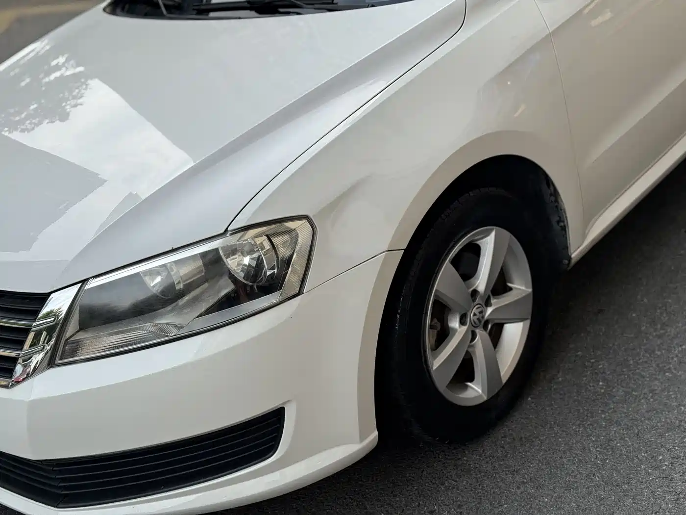 Volkswagen Lavida Tour 2013 1.6L Automatic Trend Style фото 6