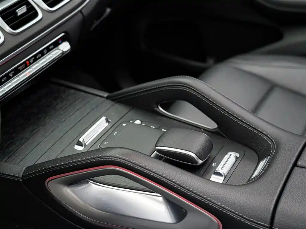 Mercedes-Benz GLS 2023 GLS 450 4MATIC Fashion Edition фото 17