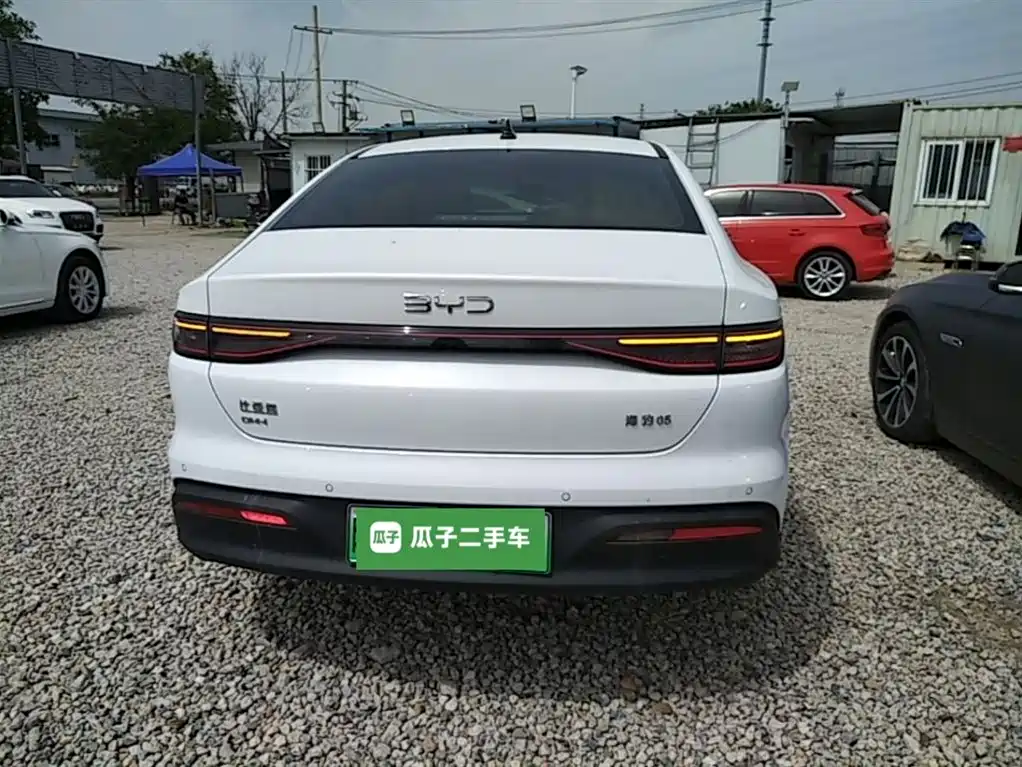 BYD Hai Bao 05 DM-i 2025 DM-i Smart Drive Edition 55KM Luxury фото 6