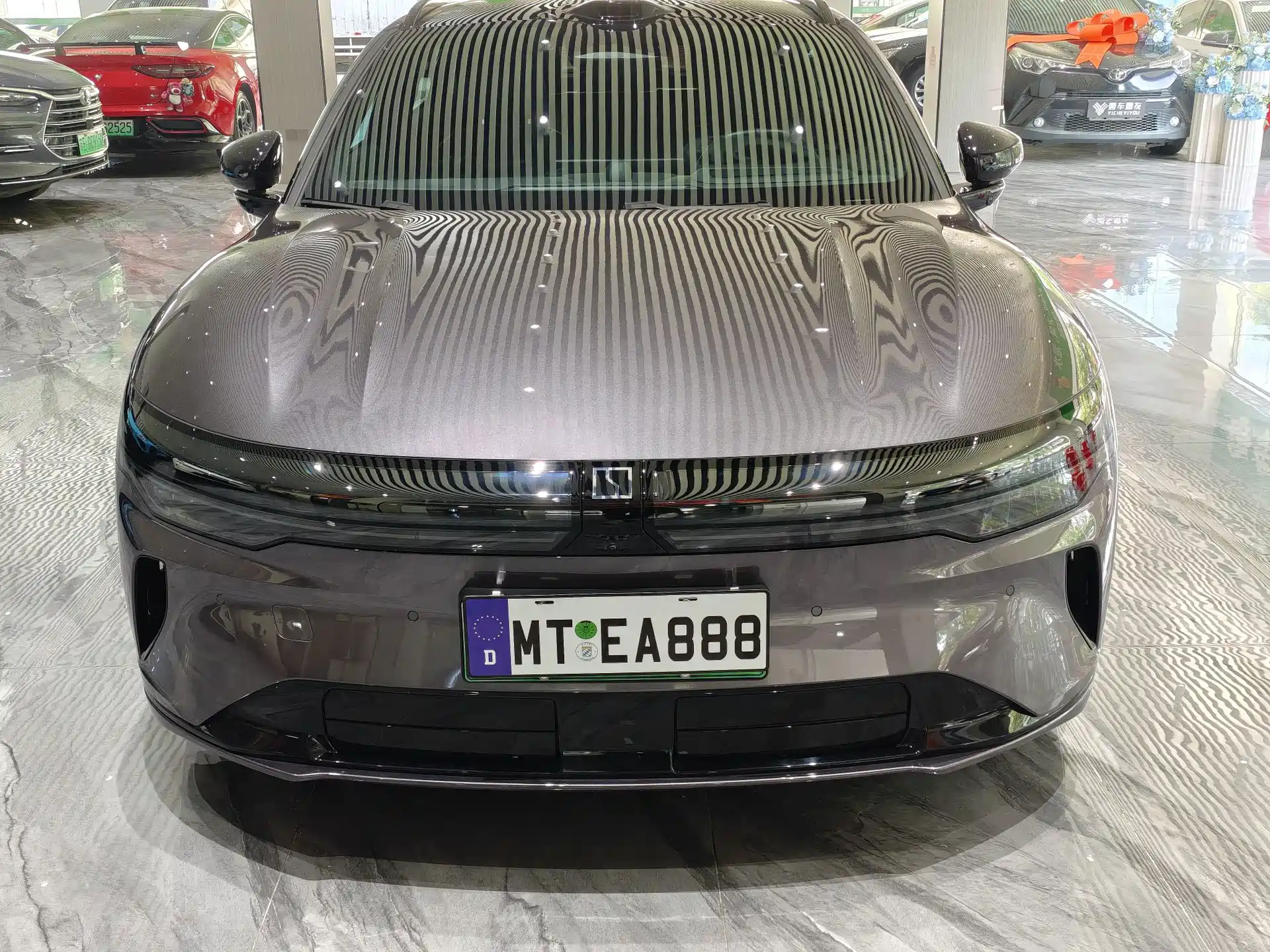 Фото 2 - ZEEKR 007GT