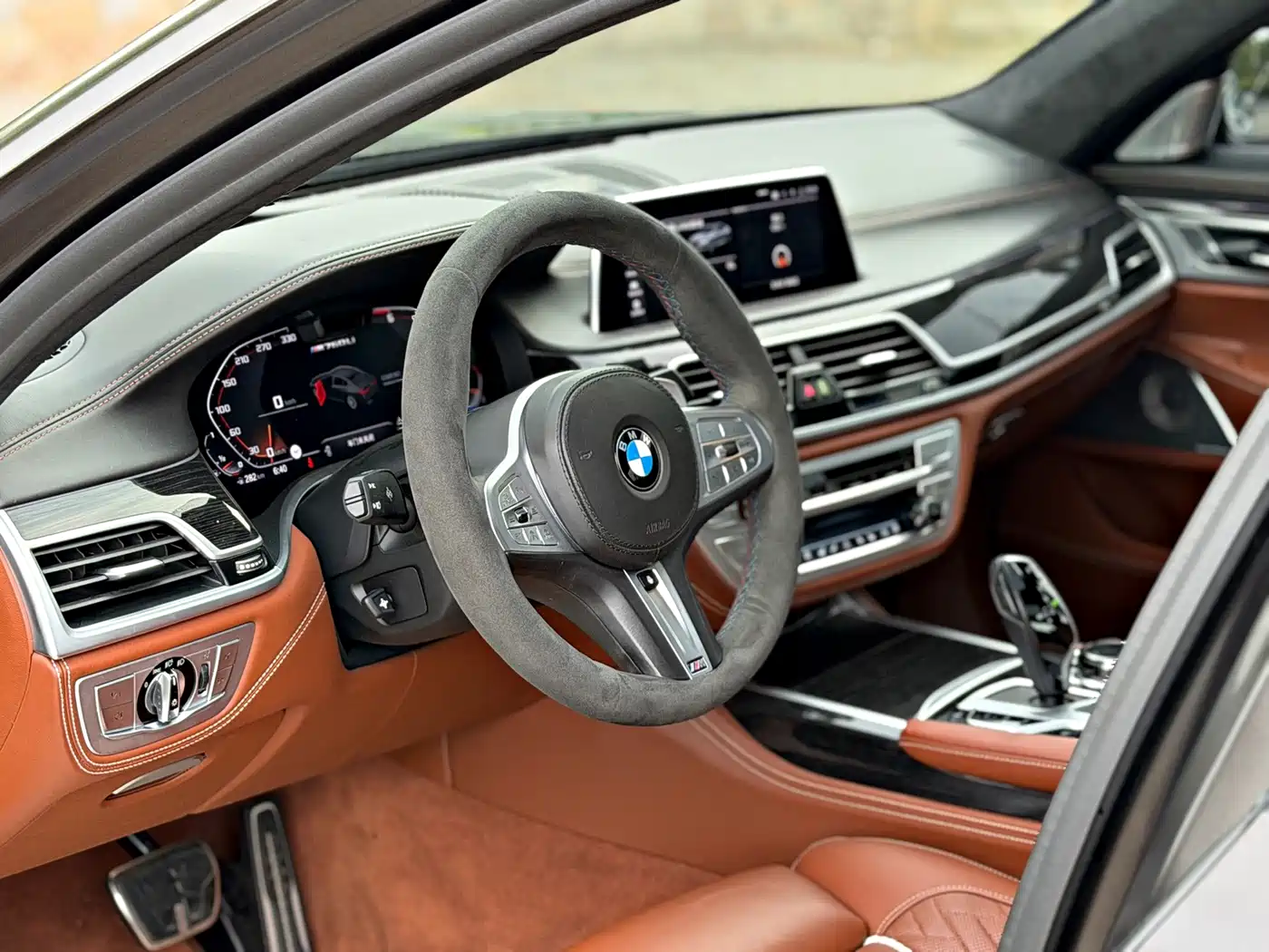 Photo 4 - BMW 7 Series