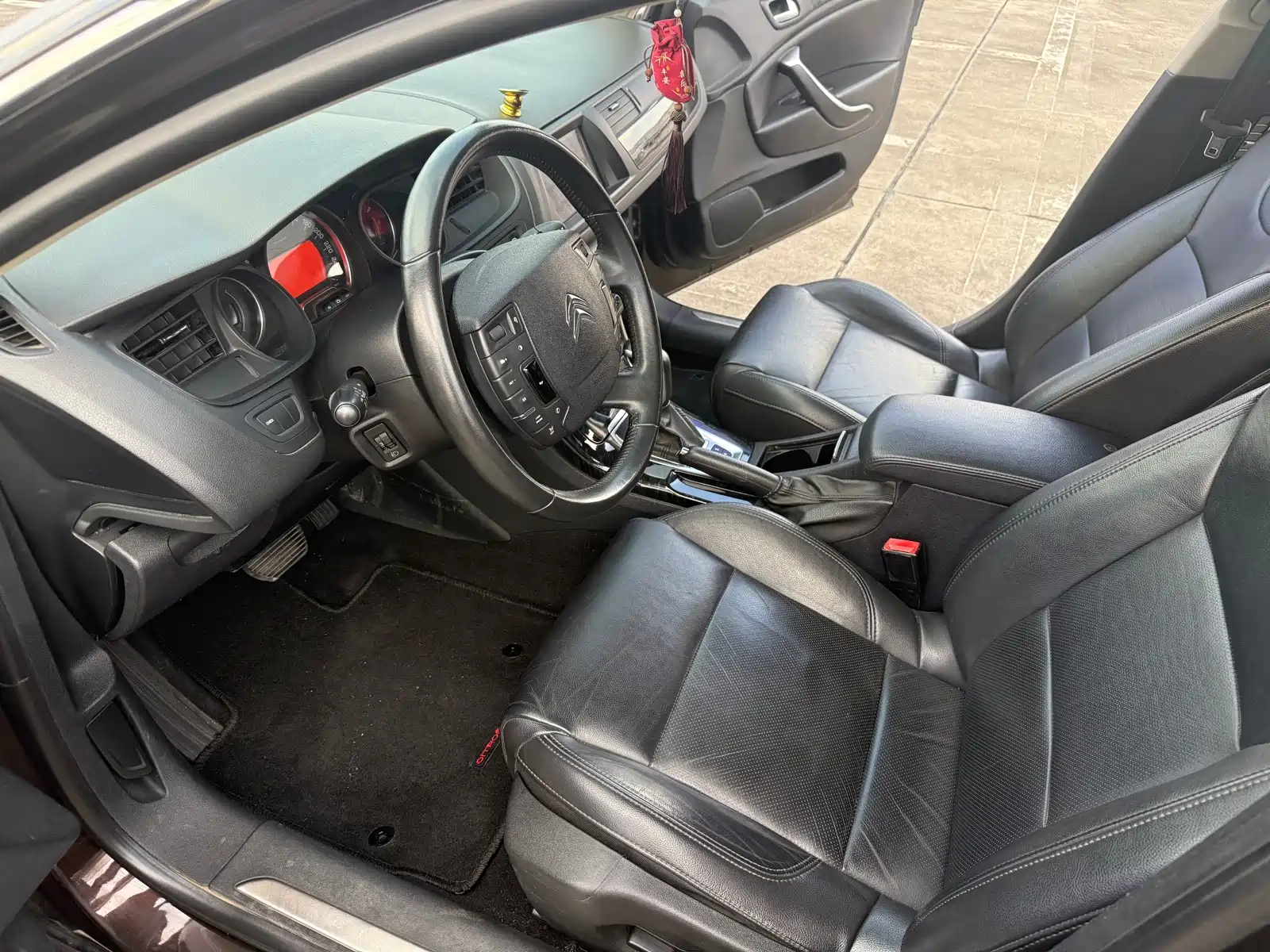Фото 8 - Citroën C5