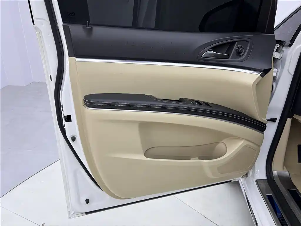 Buick GL8 2023 Facelift Land Business Class Luxury фото 17