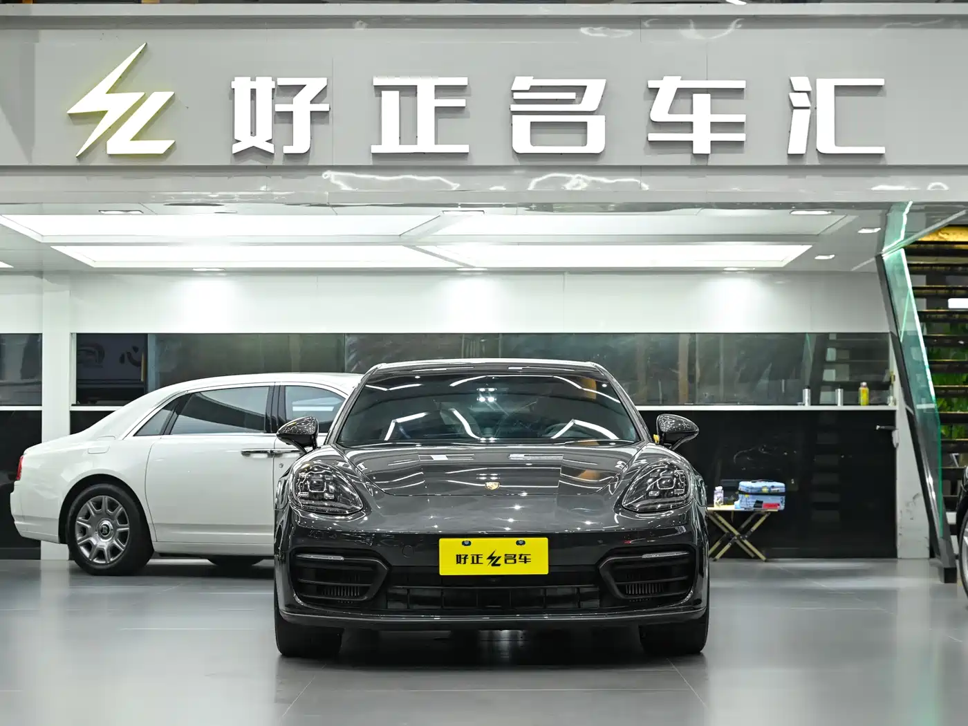 Porsche Panamera 2021 Panamera Executive Long Wheelbase 2.9T фото 3