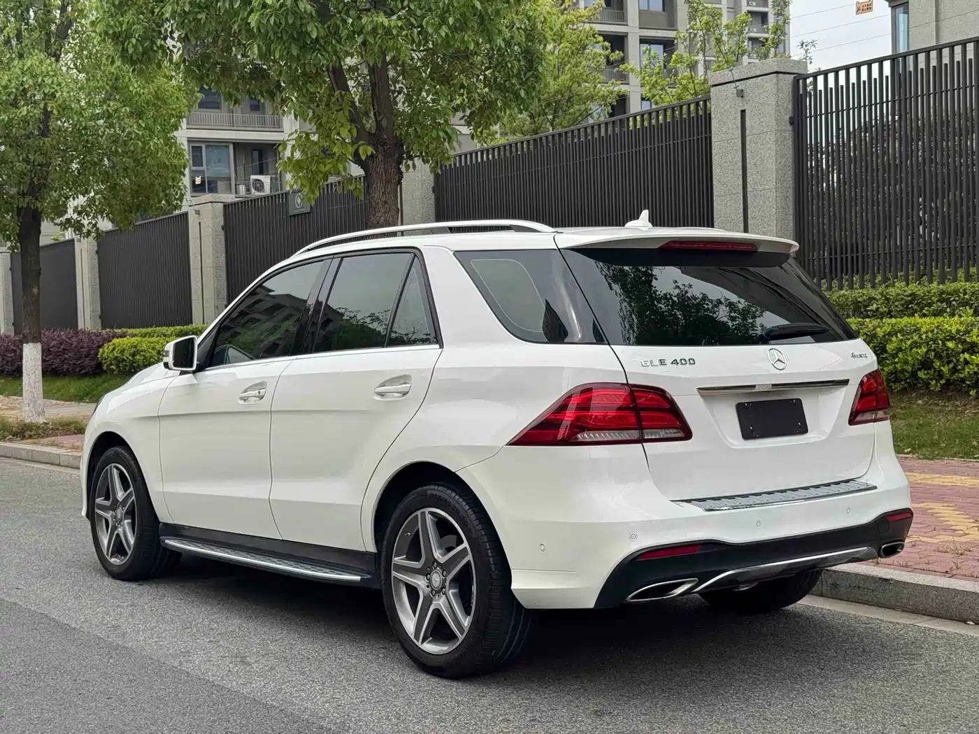 Mercedes-Benz GLE 2016 GLE 400 4MATIC фото 13