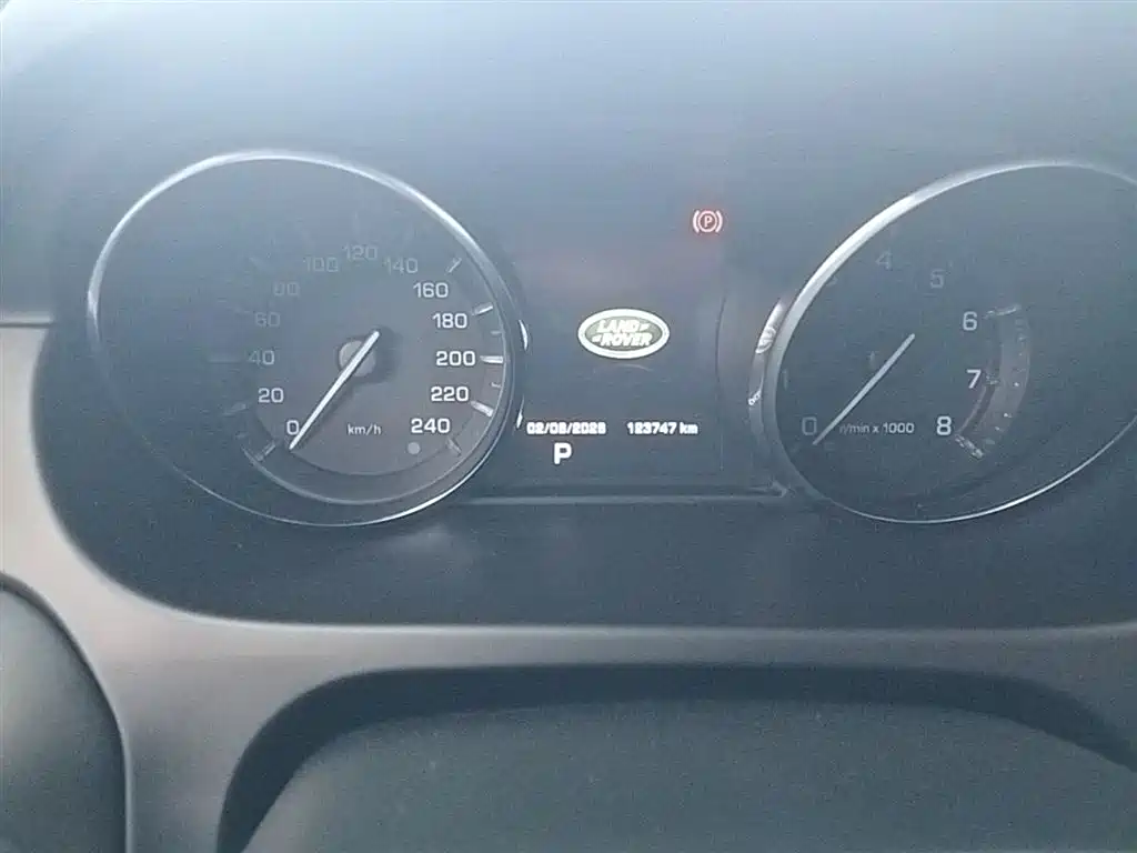 Land Rover Discovery Sport 2016 2.0T HSE фото 12