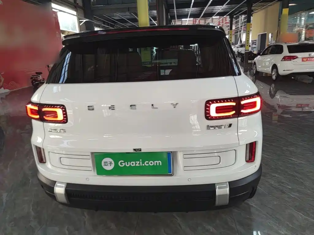 Фото 6 - Geely ICON