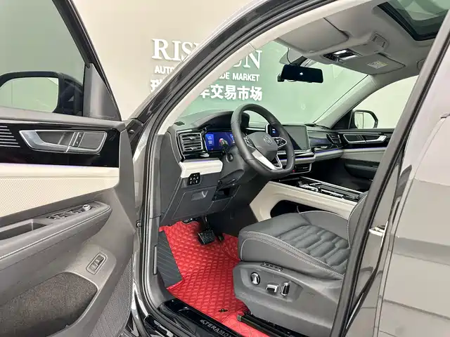 Volkswagen Teramont 2021 Teramont X 330TSI 2WD Premium Luxury Edition — фото 4