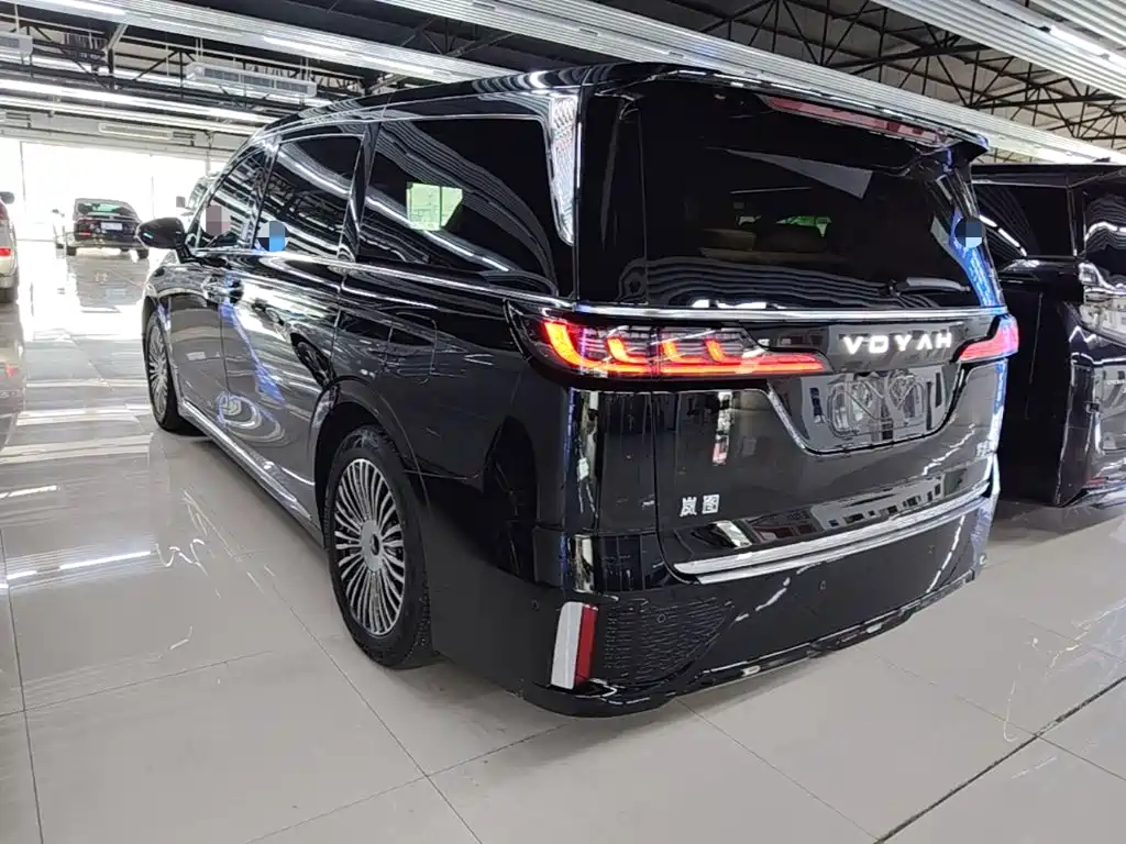 Voyah Auto Voyah Dreamer 2026 2025 PHEV 4WD Kunpeng Premium Edition
