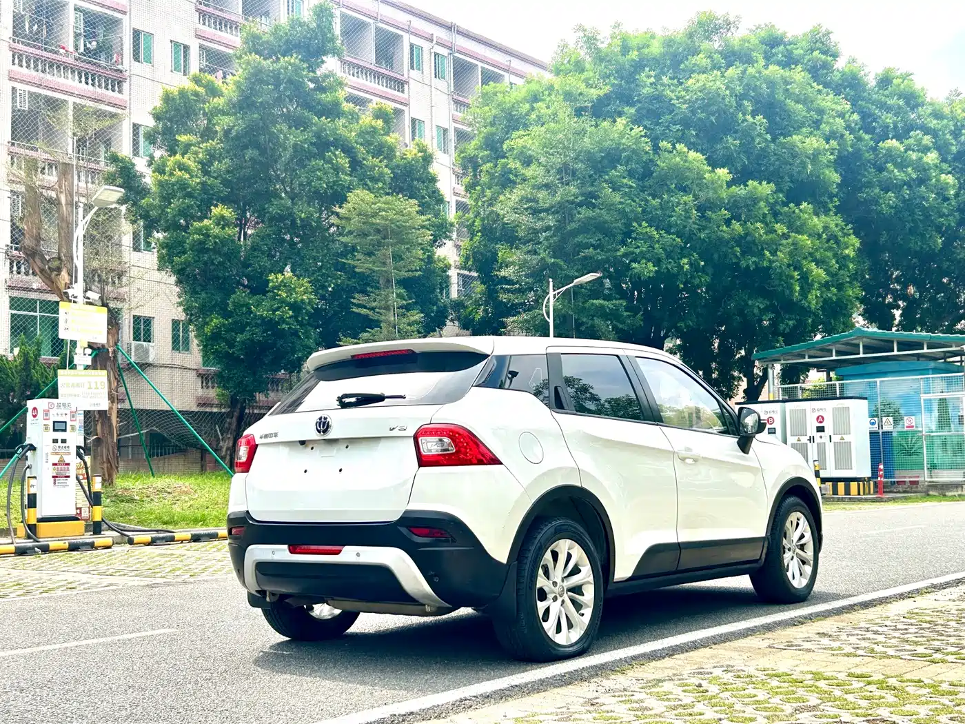 Zhonghua V3 2016 2015 1.5L Manual Smart Edition