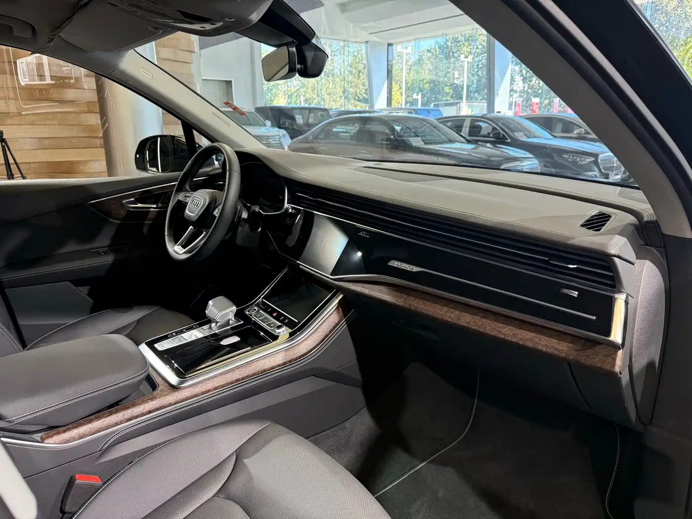 Audi Q7 2026 2024 45 TFSI quattro S line Sport