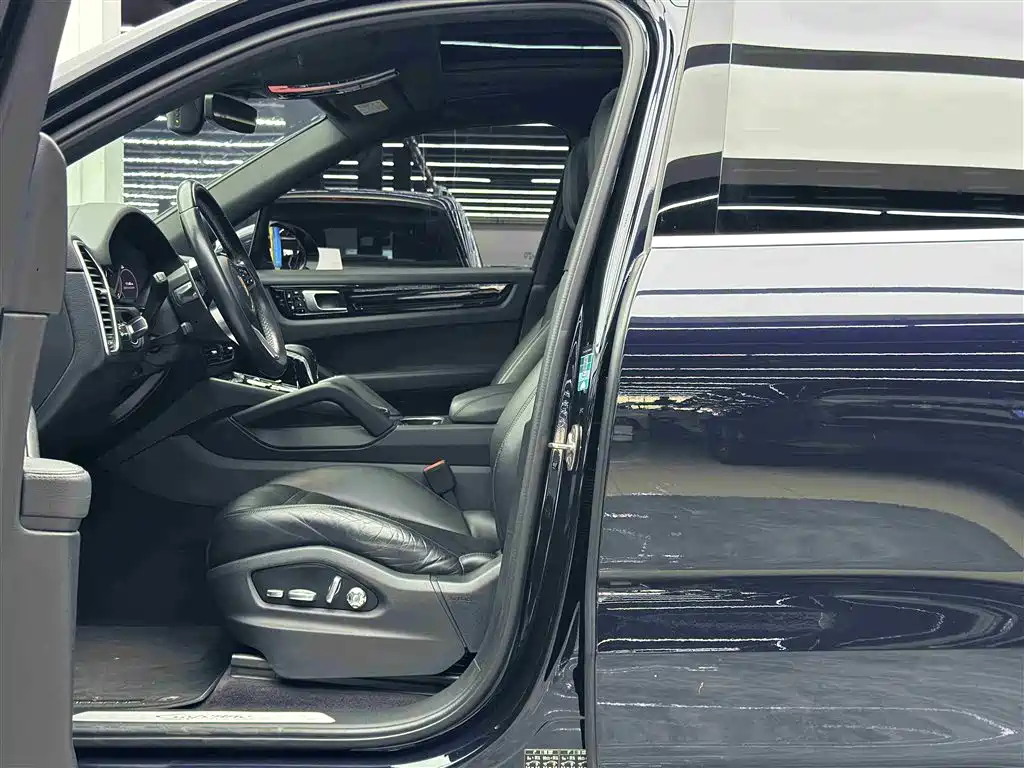 Porsche Cayenne 2019 Cayenne 3.0T фото 6