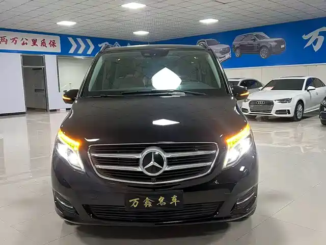 MERCEDES-BENZ V CLASS