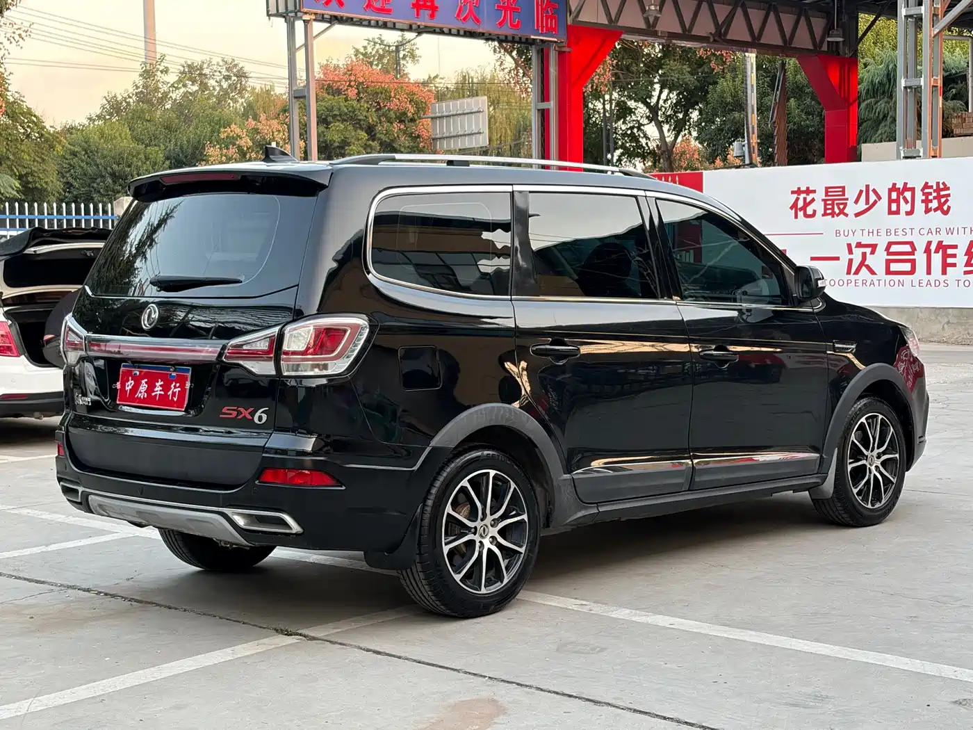Dongfeng Fengxing Fengxing SX6 2017 2016 1.6L Manual Luxury