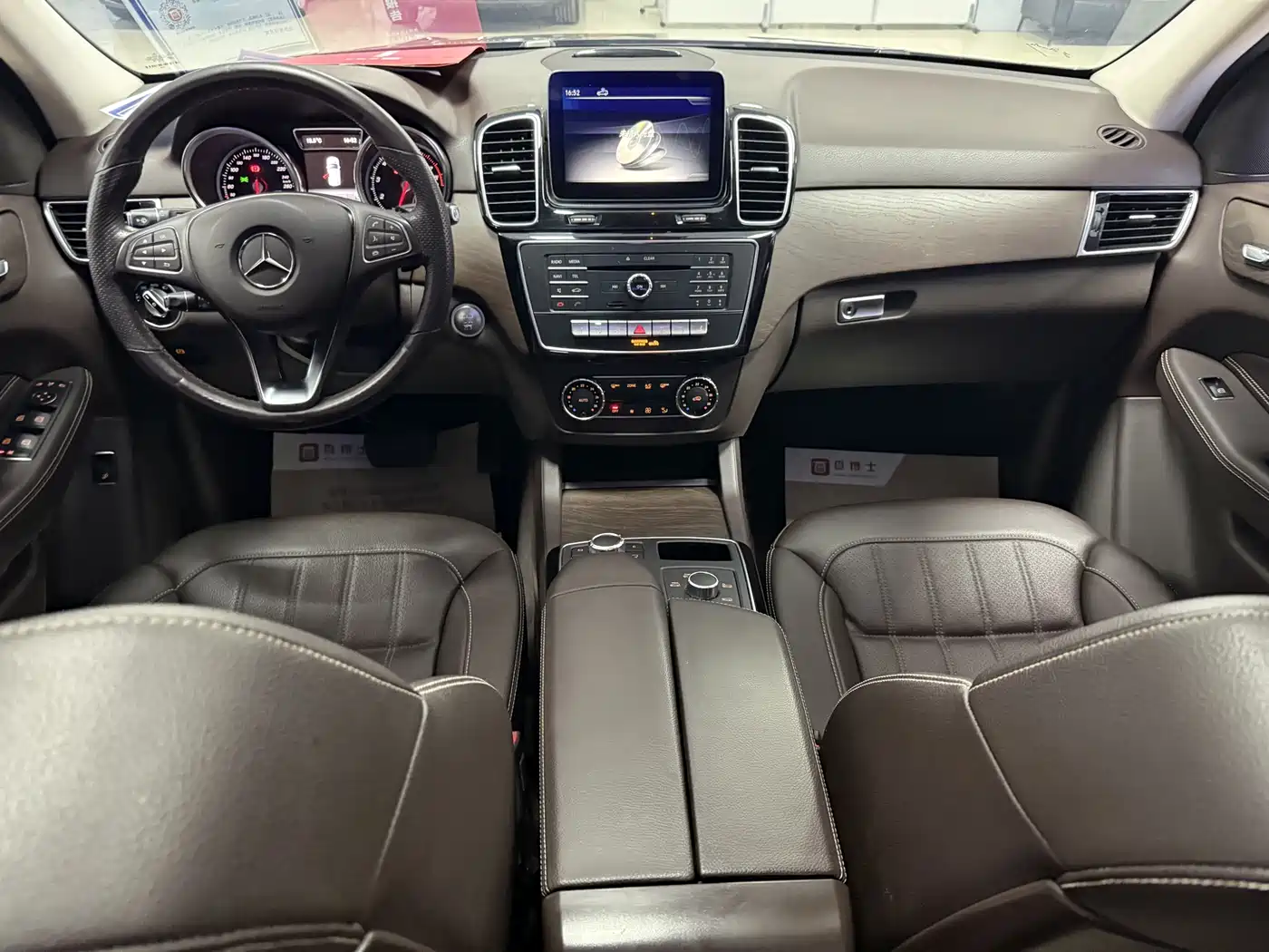 Mercedes-Benz GLE 2016 GLE 320 4MATIC Dynamic фото 6