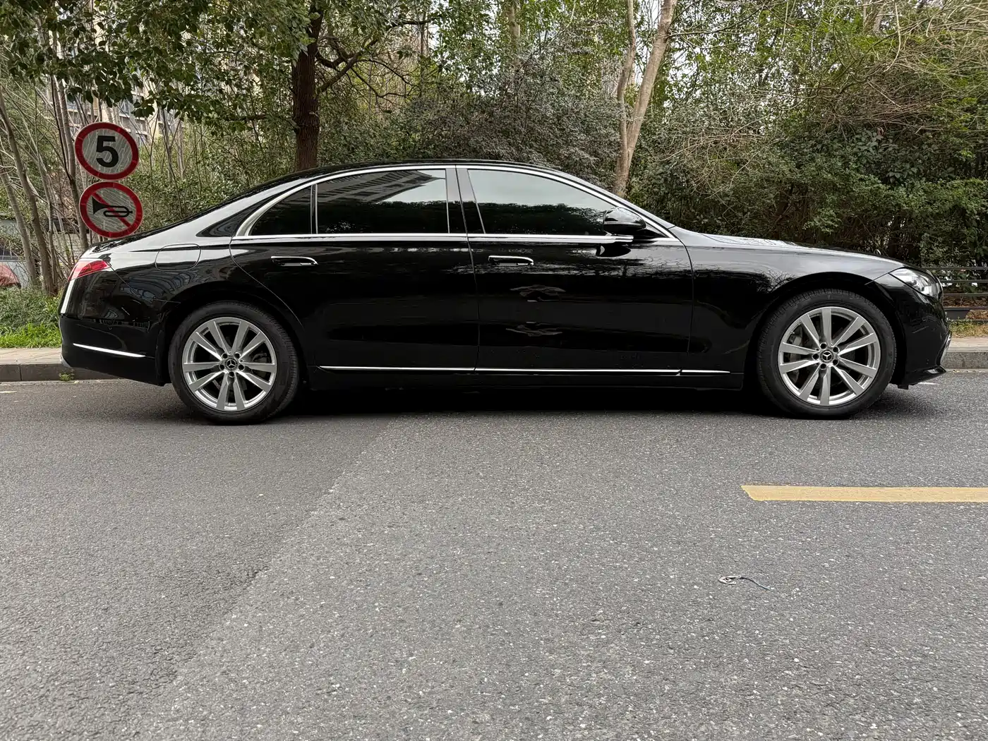 MERCEDES-BENZ S CLASS