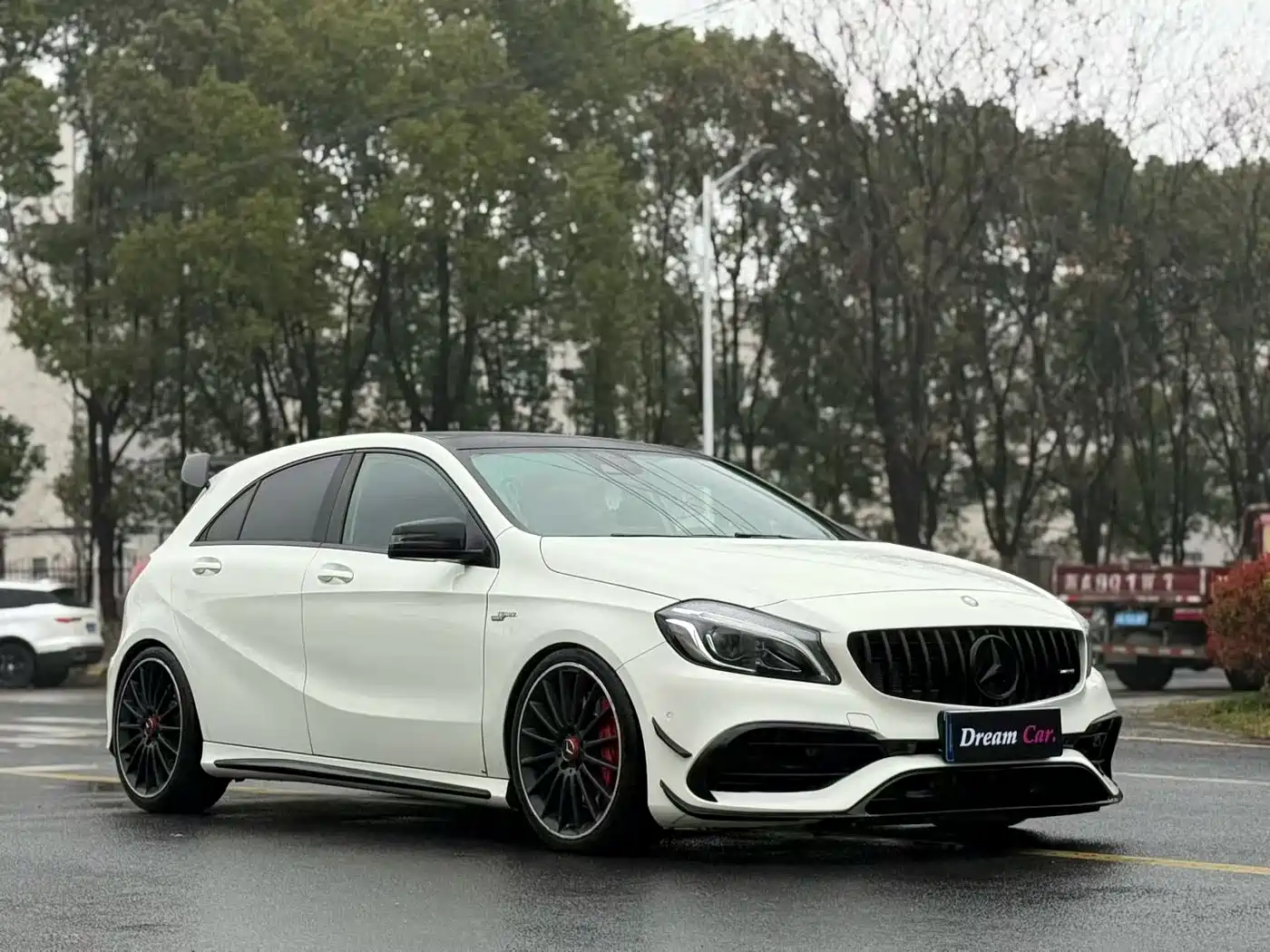 Mercedes-Benz A-Class AMG (Import) 2016 AMG A 45 4MATIC фото 2