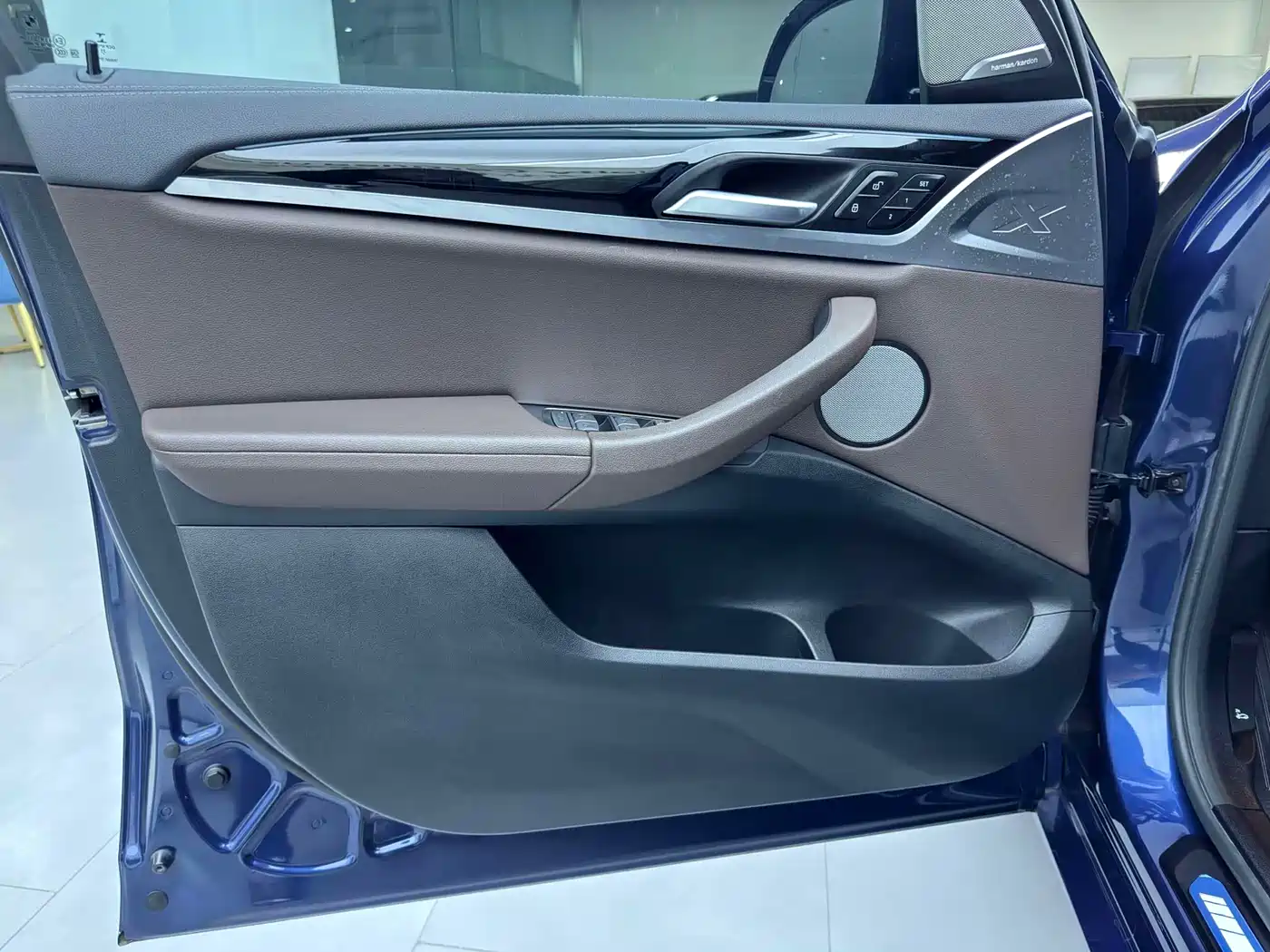 BMW iX3 2022 Facelift Leading Model фото 17